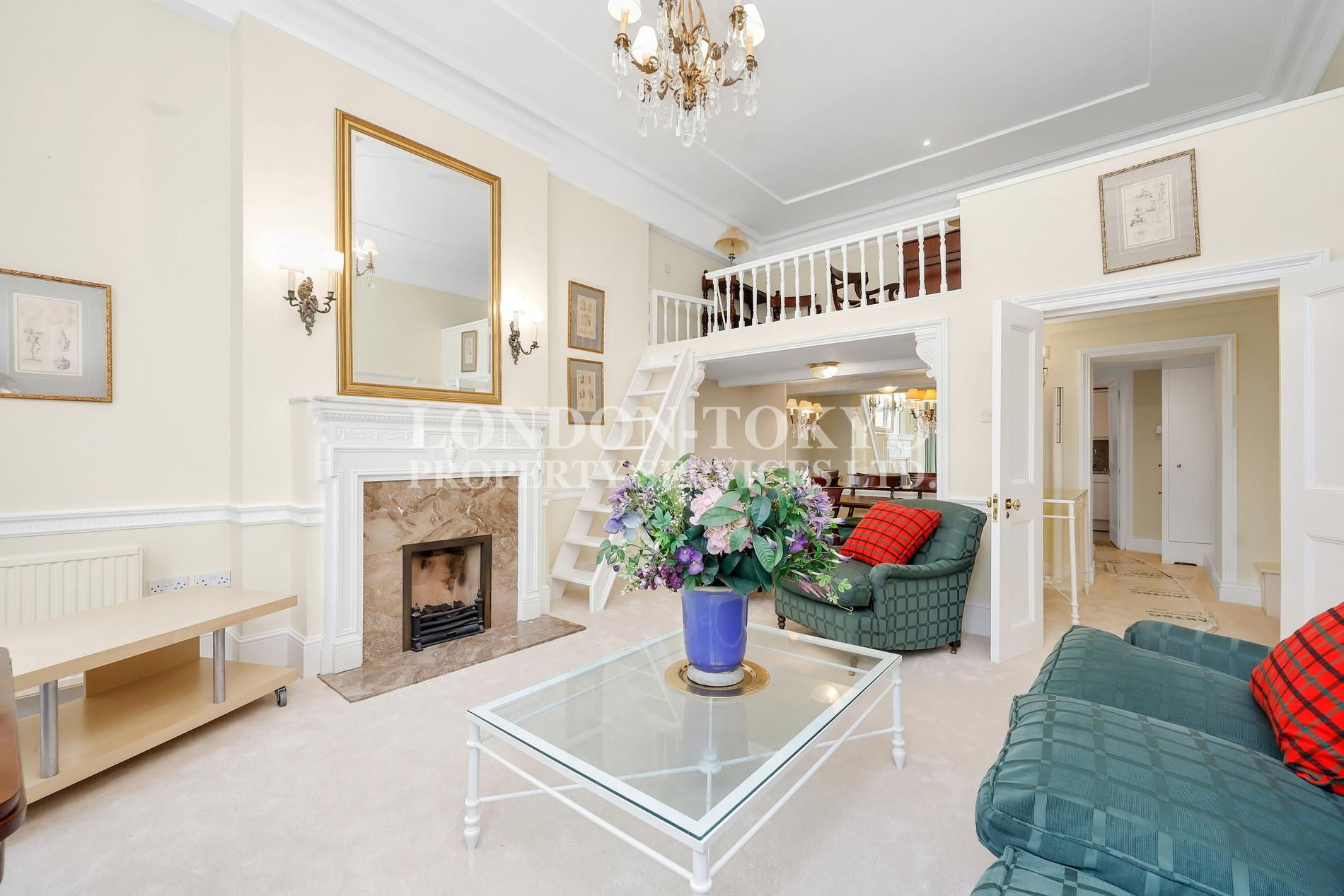 Chesham Street, SW1X